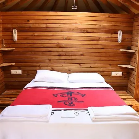 卡巴克查卡拉海滩酒店 3* 法拉尔雅