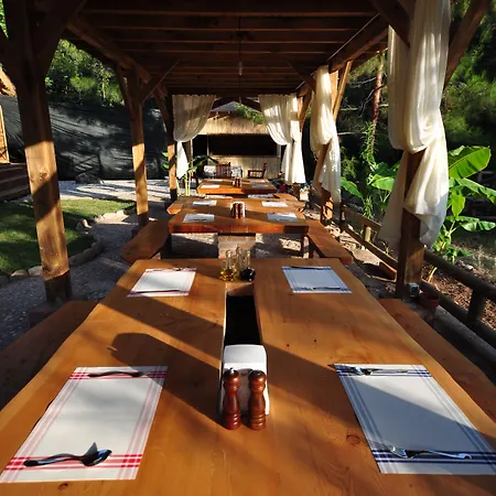 卡巴克查卡拉海滩酒店 3* 法拉尔雅