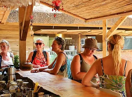 卡巴克查卡拉海滩酒店 法拉尔雅