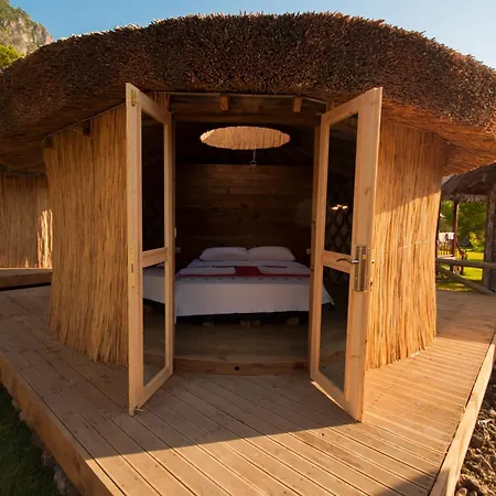 Chakra Kabak Herberg 3*